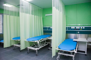 Modern klinikteki ameliyathane.