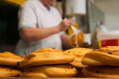 Fırın. Ekmek, rulo, turta ve kurabiye üretimi. Baker 'ın işi