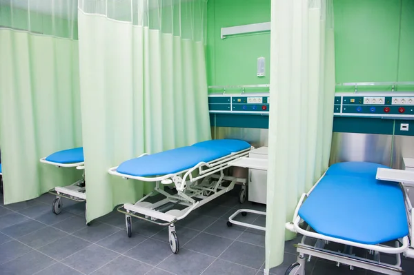 Modern klinikteki ameliyathane.