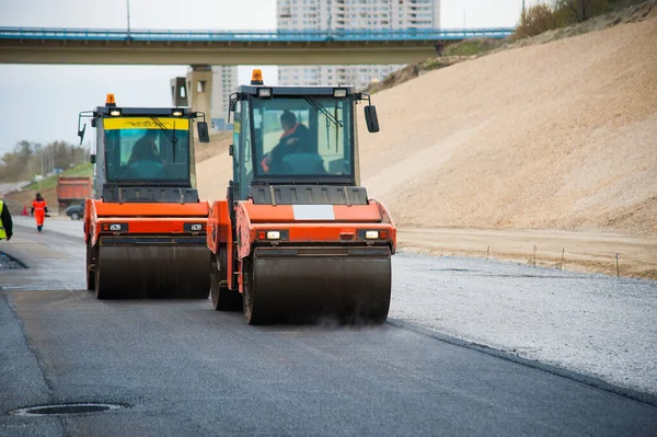 Дорожные Катки Работающие Новой Площадке Дорожного Строительства — стоковое фото