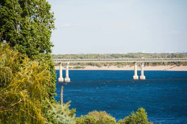 Rivière Sous Pont Avec Ciel Bleu Paysage — Photo