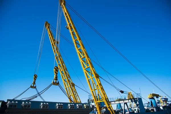 Loading Port Floating Port Crane Blue Sky Background Chains Hooks — Stock Photo, Image