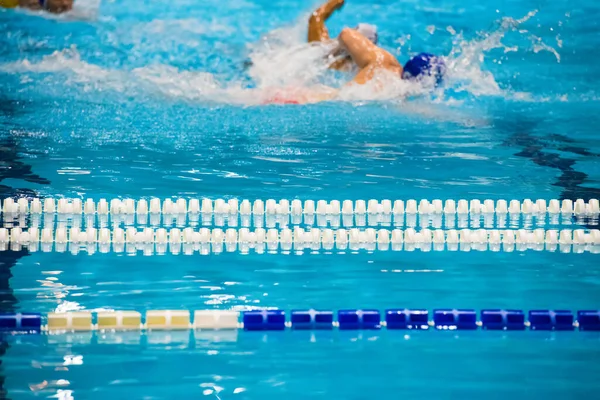 Wasserball Action Schwimmbad — Stockfoto