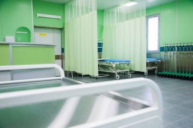 Modern klinikteki ameliyathane.