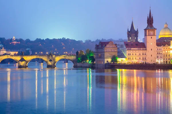 Ünlü Prag simge gece, Europe — Stok fotoğraf