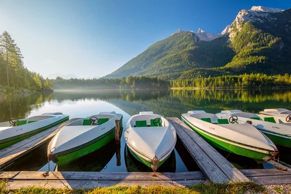 Kora Reggeli Táj Közelében Csónakokkal Hegyekkel Gyönyörű Napos Ünnep Németország — Stock Fotó