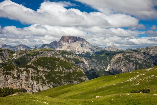 Sunny Mountain Landscape Big Peaks Dolomites Whith Blue Sky Grass — Stock Photo, Image