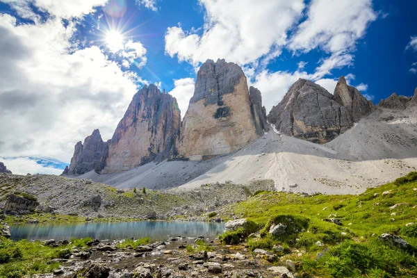 Híres Tre Cime Lavaredo Valódi Nap Napsütés Dolomitok Alpok Olaszország — Stock Fotó