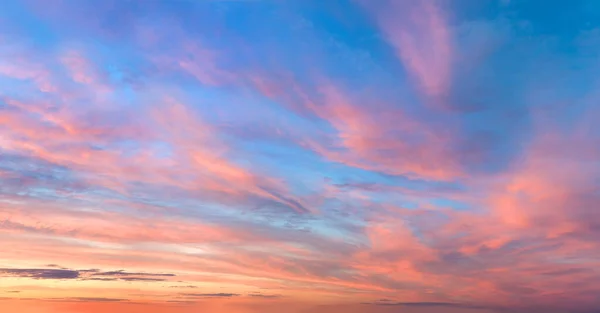 Cores Suaves Panoramic Sunrise Sundown Sanset Sky Com Nuvens Coloridas — Fotografia de Stock