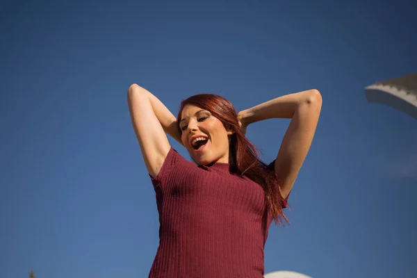 Redheaded girl posing. — Stock Photo, Image