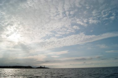 Isla Gökhan, Ribadeo feneri