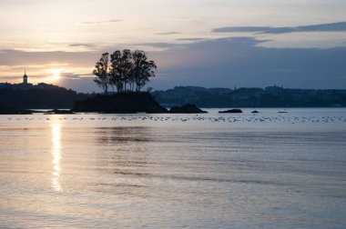 Günbatımı River Island üzerinde