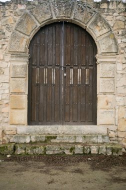 Pedraza şehir merkezinde kapı