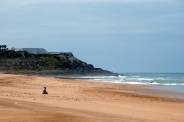 Atlantik deniz kum plaj