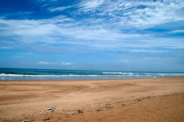 Písečná pláž v Atlantského moře — Stock fotografie