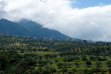 chefchouen yakın güneşli dağ