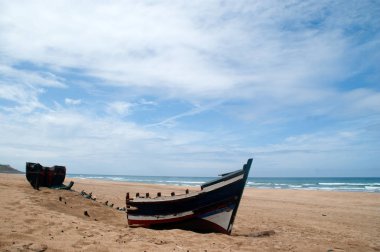 abandonded tekne achakkar, Fas Beach