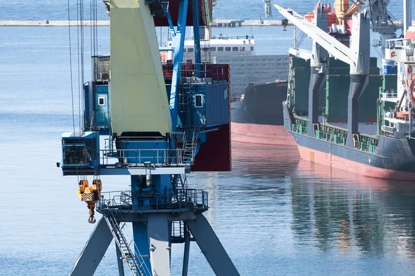 Port crane at dock — Stock Photo, Image