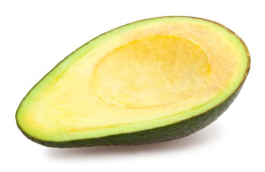 Dilimlenmiş avokado yolu beyazda izole edildi