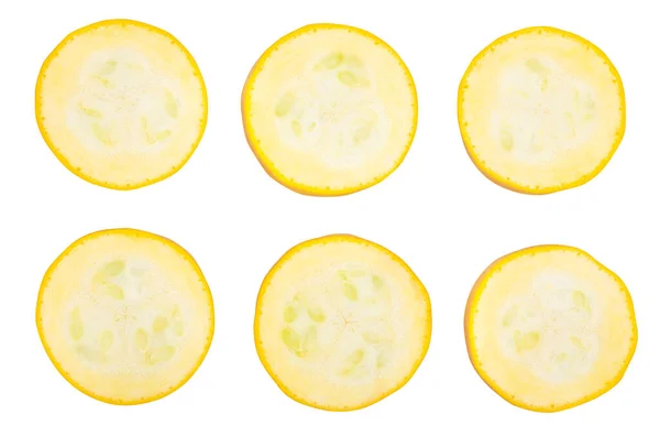 Aufgeschnittene Gelbe Zucchini Isoliert Auf Weiß — Stockfoto