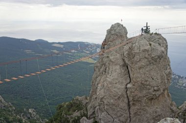 Bir çapraz Aipetri Kırım taşla