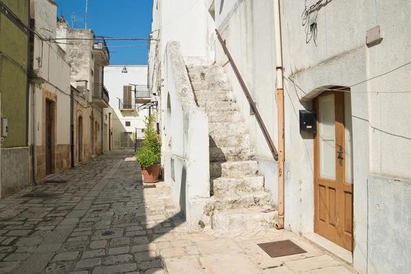 Alleyway. Sammichele di Bari. Puglia. İtalya. — Stok fotoğraf