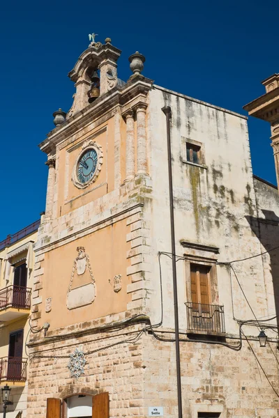 Wieża zegarowa. Acquaviva delle fonti. Puglia. Włochy. — Zdjęcie stockowe