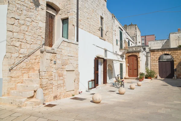 Alleyway. Sammichele di Bari. Puglia. Italy. — Stock Photo, Image