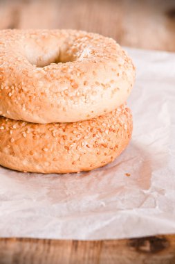 Susamlı simit ahşap tablo. 