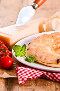 Beyaz yemek peynir focaccia ekmek. 