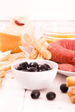 grisini breadsticks ile salam. 