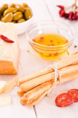 grisini breadsticks ile salam. 