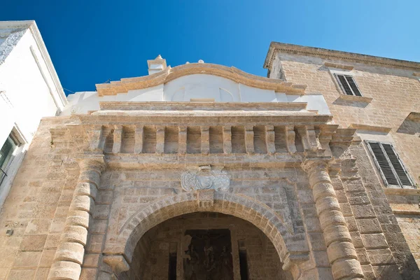 Arco Marchesale. Polignano klacz. Puglia. Włochy. — Zdjęcie stockowe