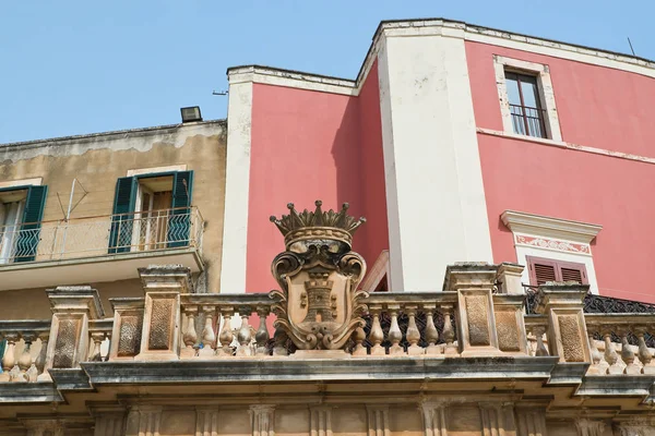 Palazzo storico. Conversano. Puglia. Italia . — Foto Stock