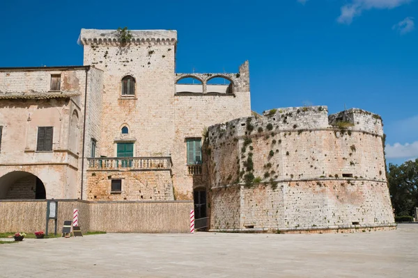 Kasteel van conversano. Puglia. Italië. — Stockfoto