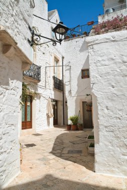 alleyway. Locorotondo. Puglia. İtalya.