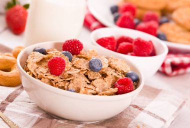 Kepekli tahıllar ile Kahvaltı. 