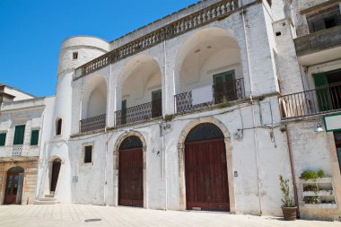 Amatin Sarayı. Cisternino. Puglia. İtalya. 