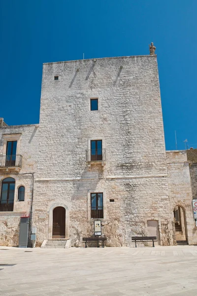 Norman wieża szwabskiej. Cisternino. Puglia. Włochy. — Zdjęcie stockowe