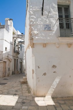 alleyway. Cisternino. Puglia. İtalya. 
