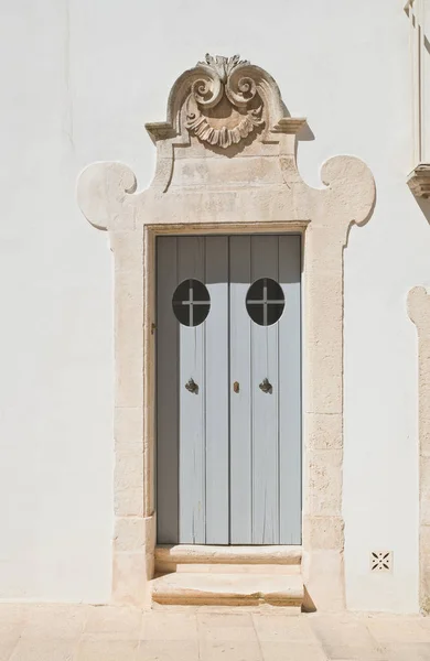 Historický palác. Martina Franca. Puglia. Itálie. — Stock fotografie