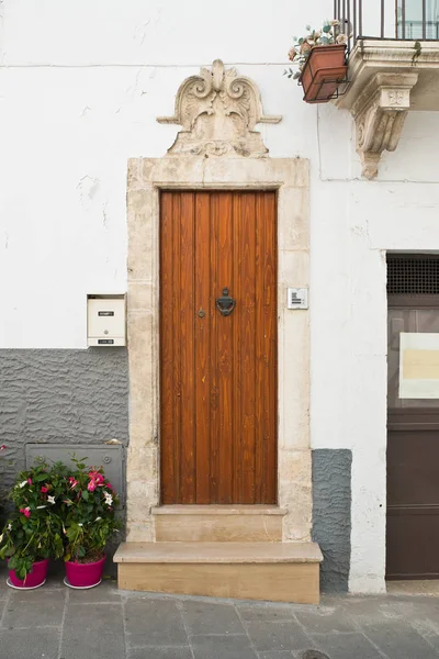 Historiska palatset. Det är Martina Franca. Apulien. Italien. — Stockfoto