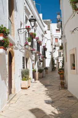 alleyway. Locorotondo. Puglia. İtalya.