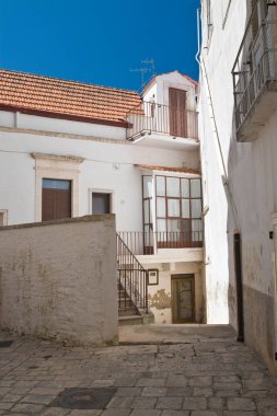 Ara sokakta. Noci. Puglia. İtalya. 