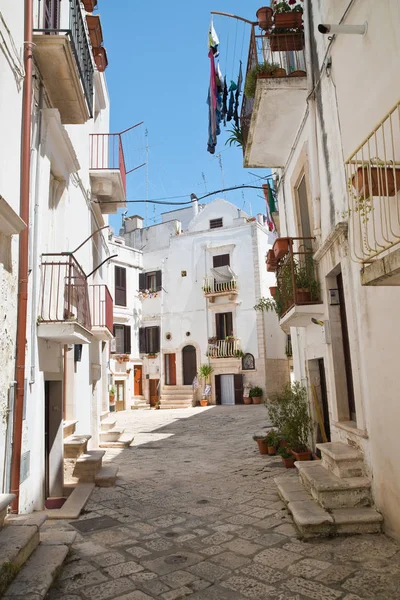 Gasse. putignano. Apulien. Italien. — Stockfoto