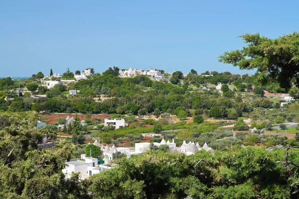 Panoramiczny widok Locorotondo. Puglia. Włochy. — Zdjęcie stockowe