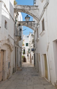 alleyway. Cisternino. Puglia. İtalya. 