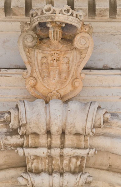 Tarihi saray. Martina Franca. Puglia. İtalya. — Stok fotoğraf