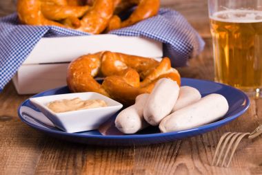 bira ile Bavyera simit.