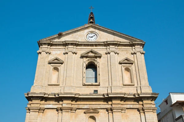 Kerk van st. michele arcangelo. Castellaneta. Puglia. Italië. — Stockfoto